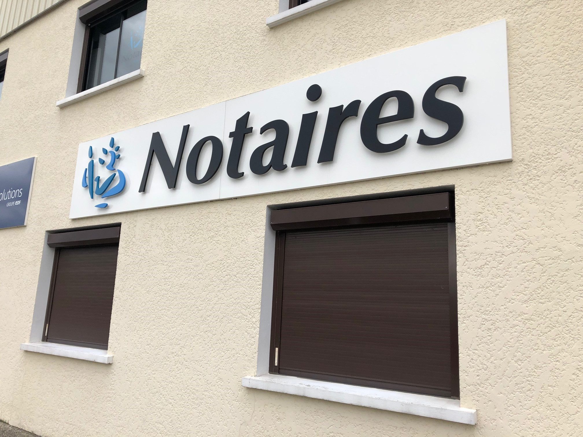 Enseigne Retro Eclairee Jour