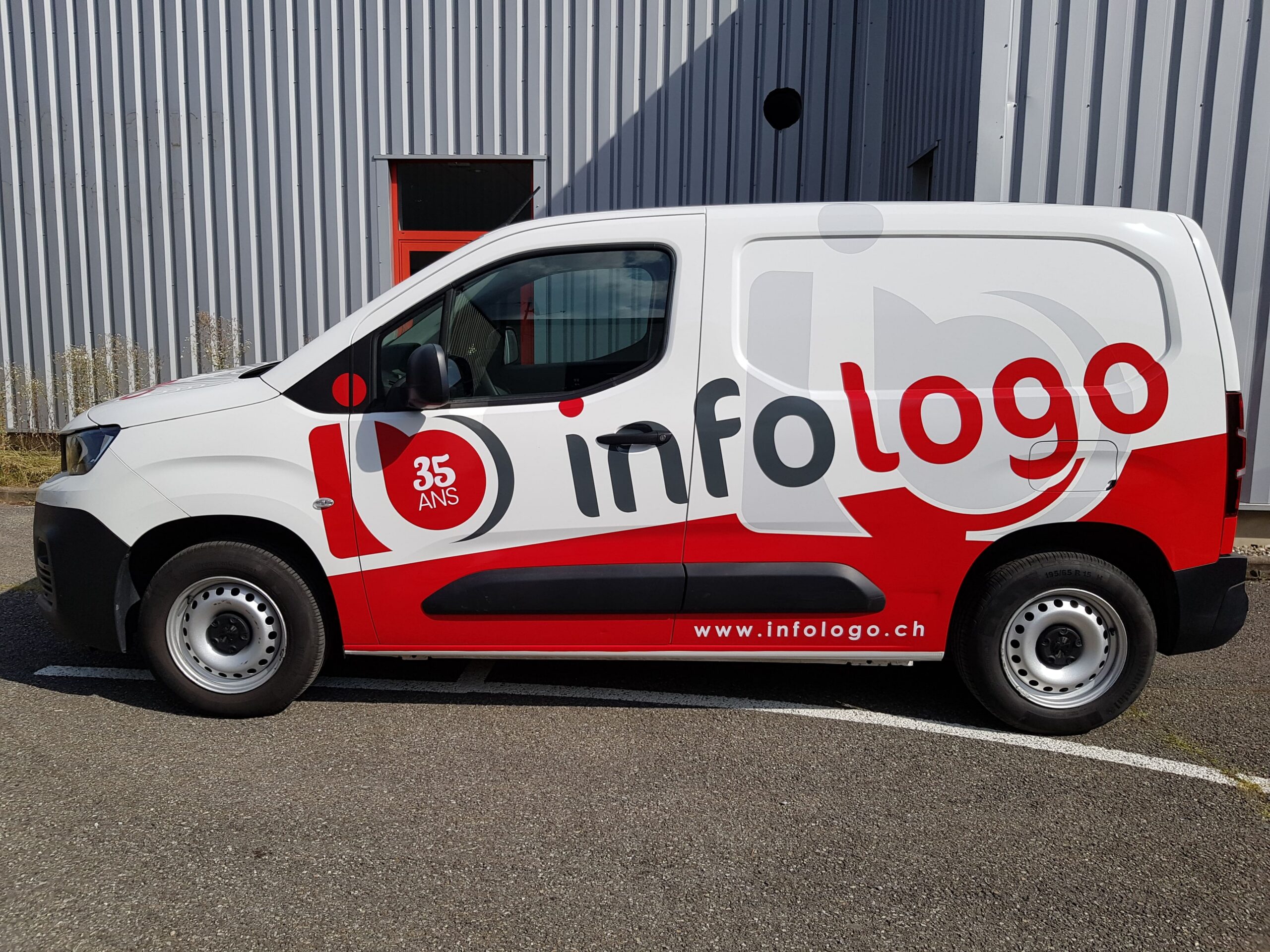 flocage camionnette infologo
